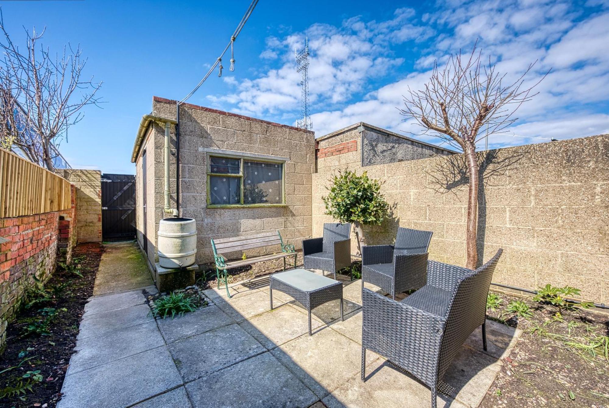 2 Bedrooms Modern, Stunning & Stylish Contractor House, Prime Portsmouth Location With Free Parking Permit, Summer Special Offer!! - By Blue Puffin Stays Exterior foto