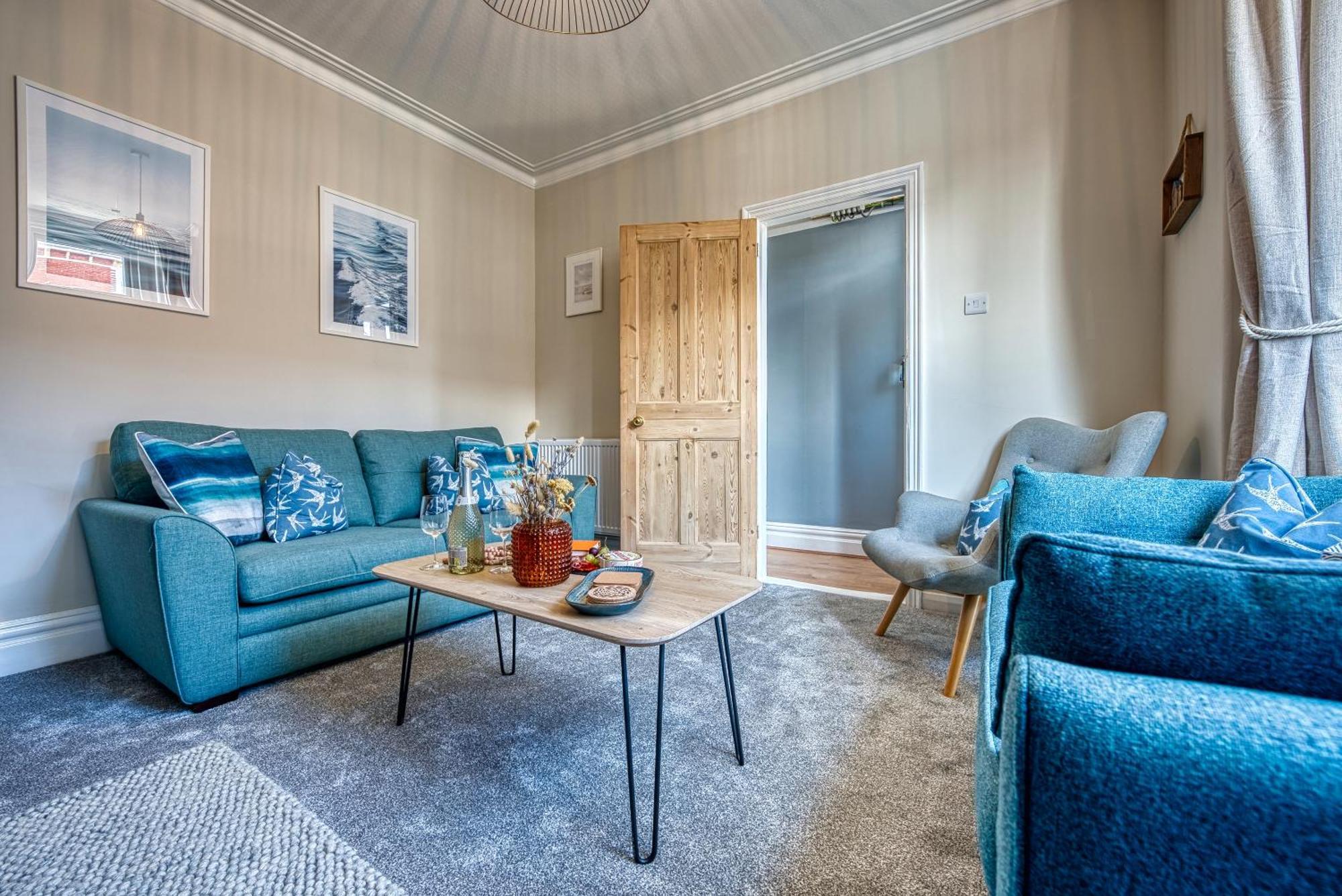 2 Bedrooms Modern, Stunning & Stylish Contractor House, Prime Portsmouth Location With Free Parking Permit, Summer Special Offer!! - By Blue Puffin Stays Exterior foto